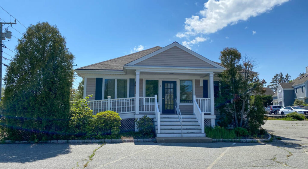 8 East Main St, Yarmouth MA